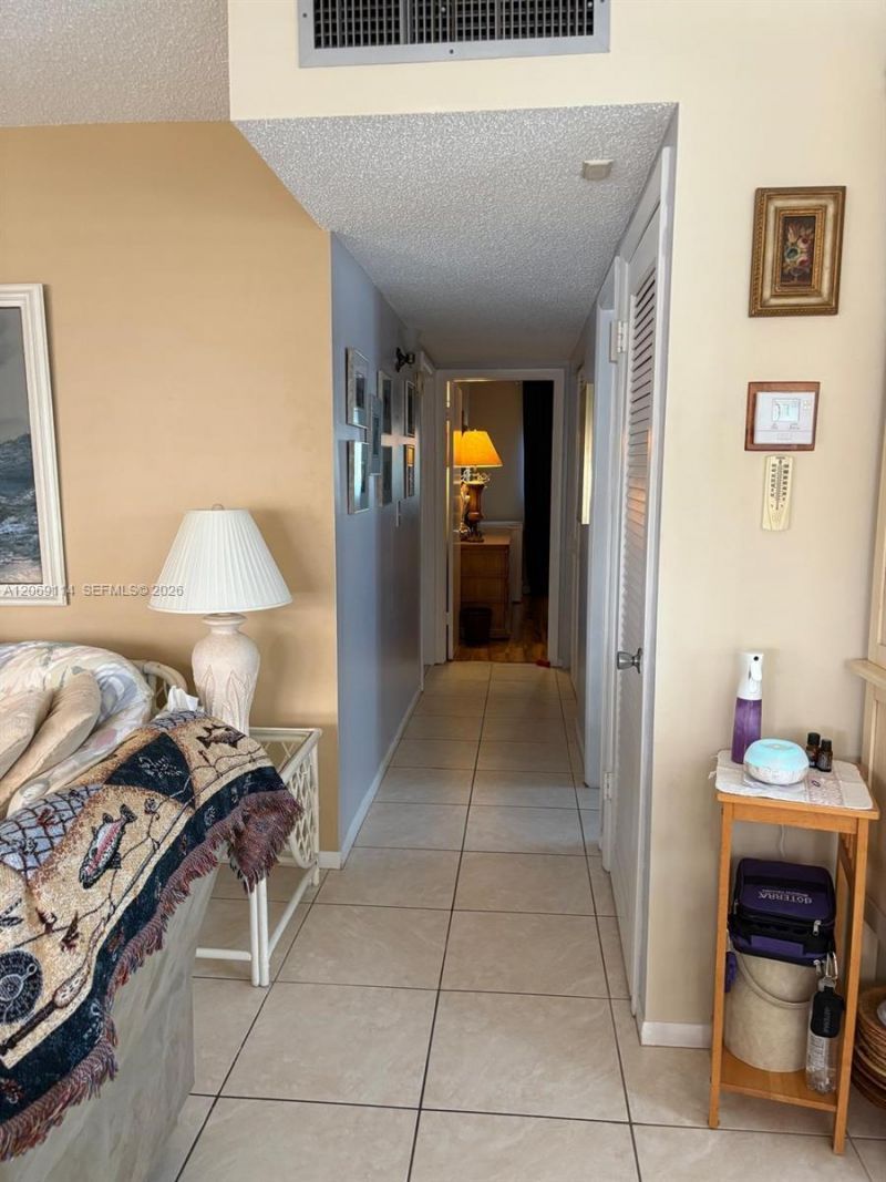 5300 Washington St , Unit C220, Hollywood, FL 33021 Photo