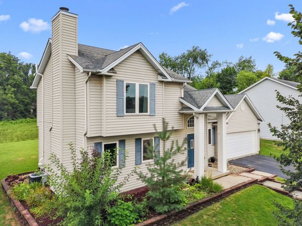 212 Galvin Parkway , Harvard, IL 60033