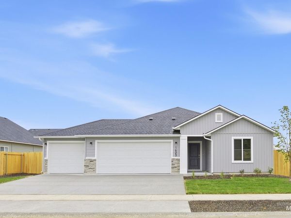 1665 Gyrfalcon St, Middleton, ID 83644