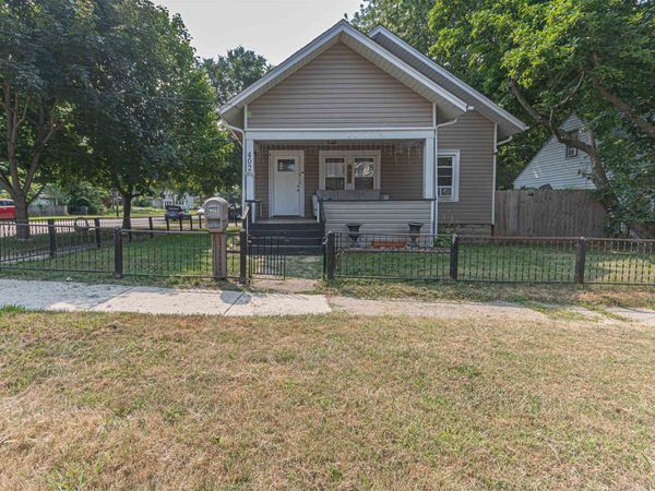 402 Alliance Avenue, ROCKFORD, IL 61101