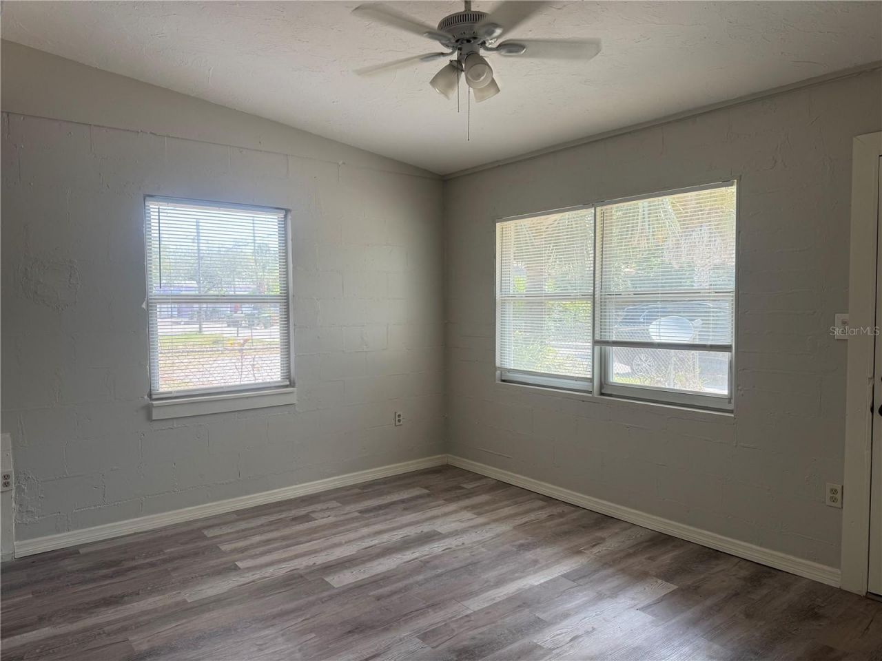 2425 Dixie Avenue , Sarasota, FL 34234 Photo