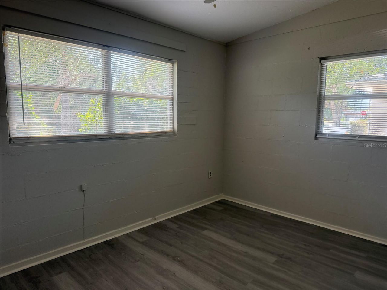 2425 Dixie Avenue , Sarasota, FL 34234 Photo