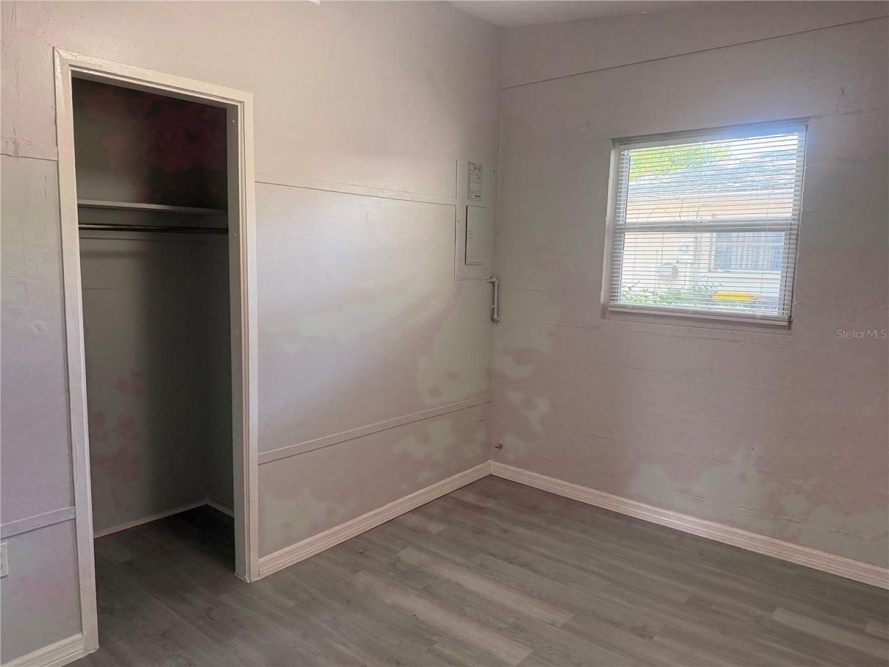 2425 Dixie Avenue , Sarasota, FL 34234 Photo