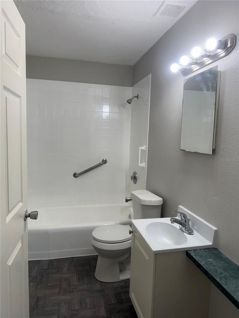 2425 Dixie Avenue , Sarasota, FL 34234 Photo
