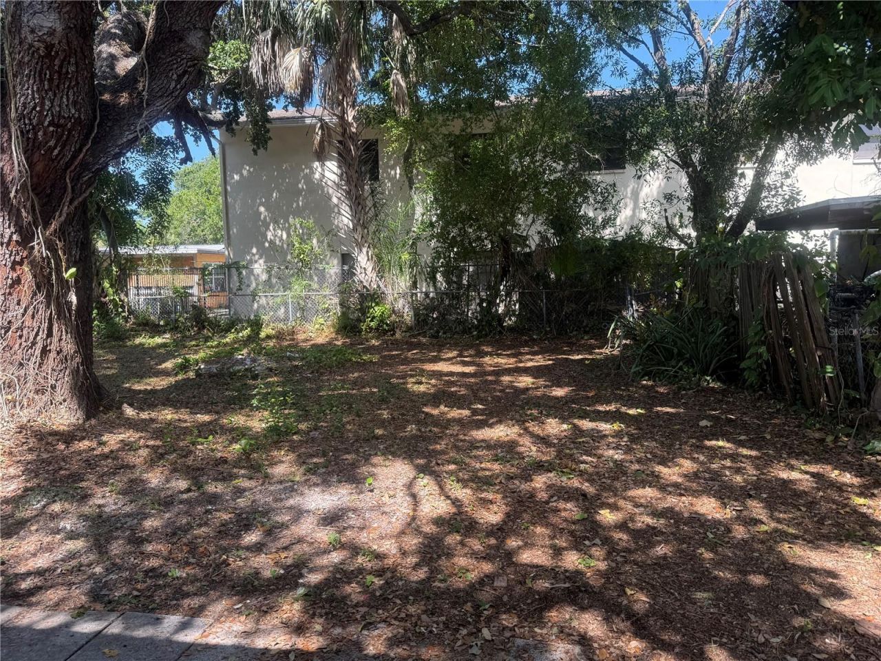 2425 Dixie Avenue , Sarasota, FL 34234 Photo