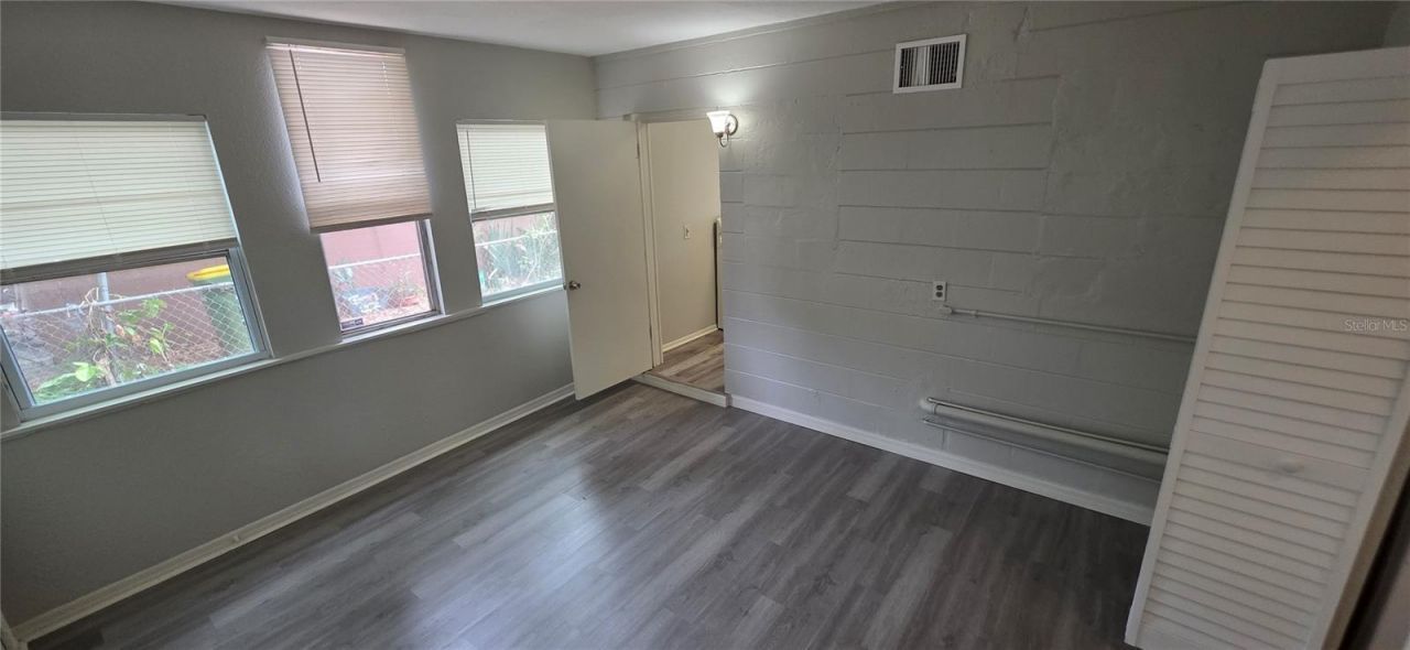 2425 Dixie Avenue , Sarasota, FL 34234 Photo