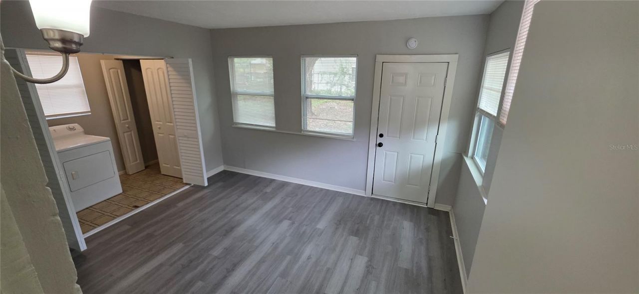 2425 Dixie Avenue , Sarasota, FL 34234 Photo
