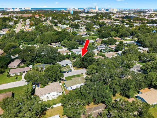 1000 S EVERGREEN AVENUE , CLEARWATER, FL 33756