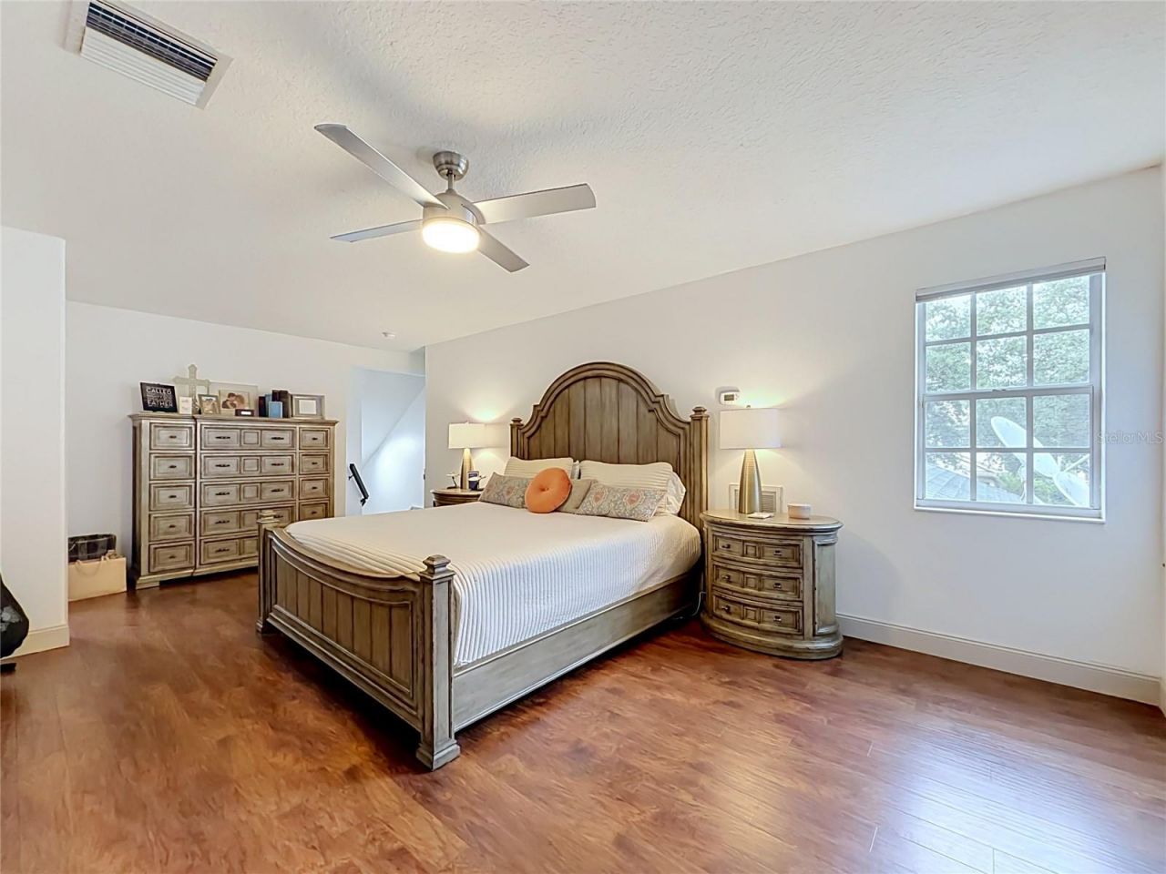 5846 Bent Grass Drive , Valrico, FL 33596 Photo