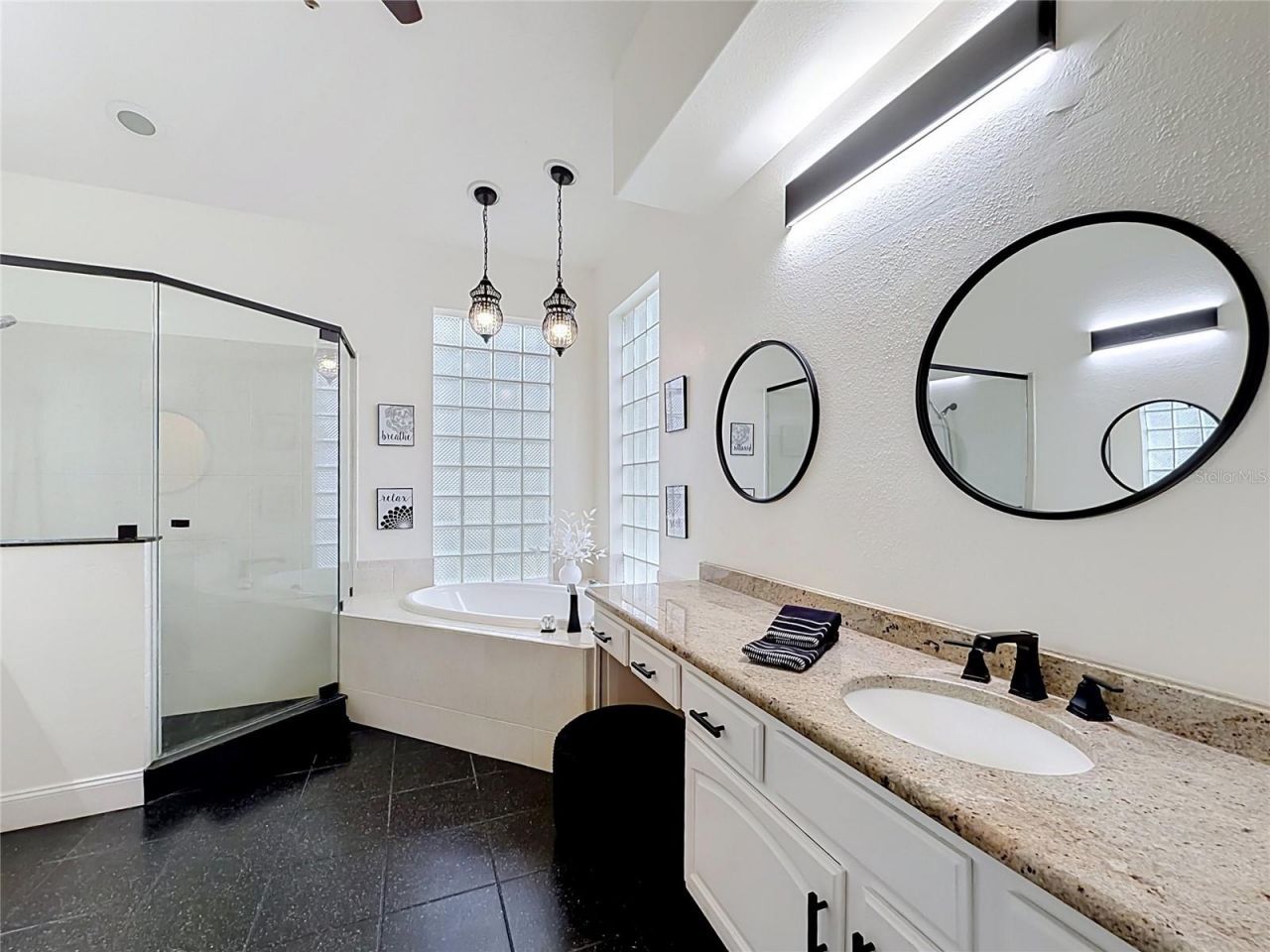 5846 Bent Grass Drive , Valrico, FL 33596 Photo