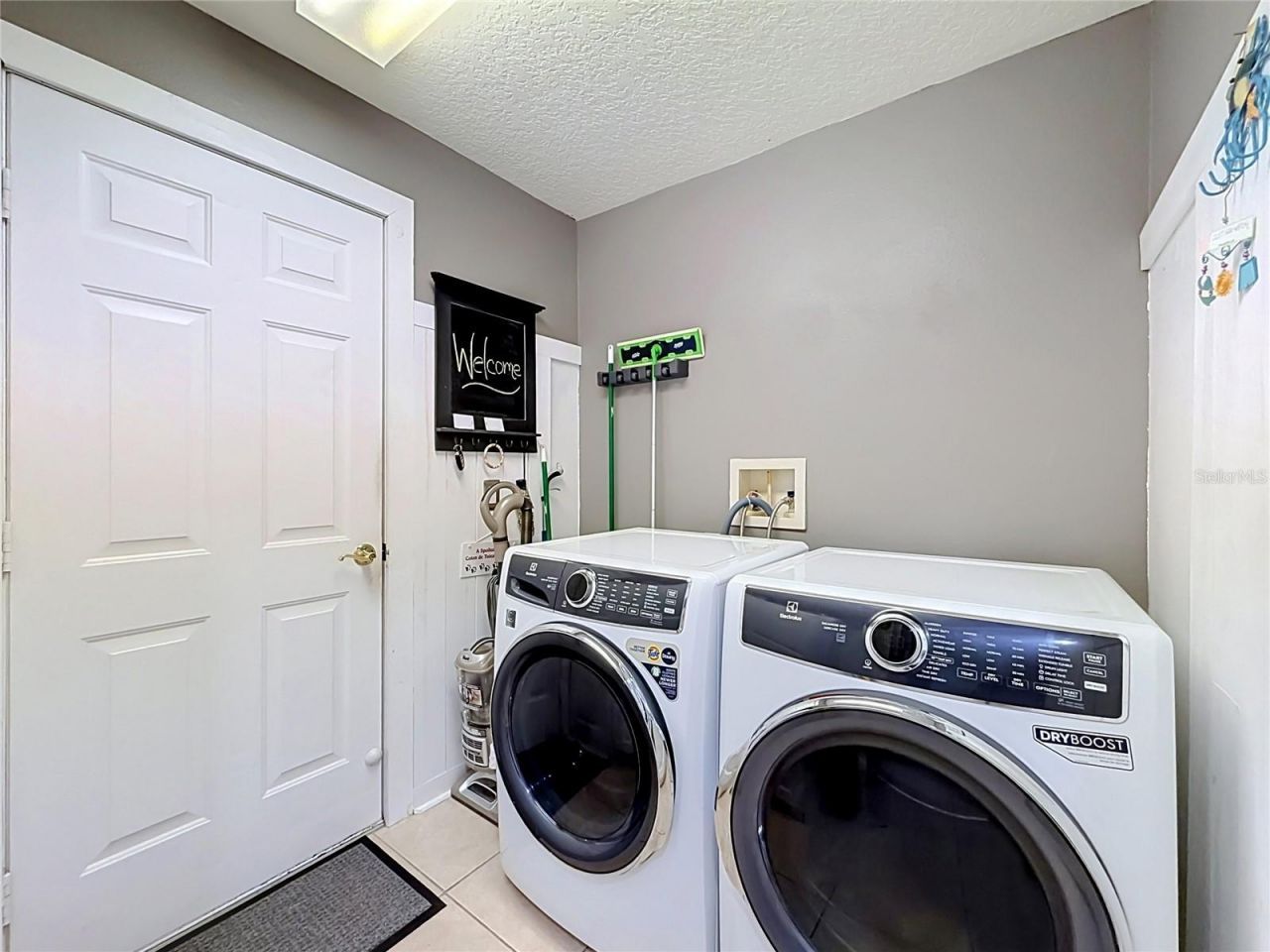 5846 Bent Grass Drive , Valrico, FL 33596 Photo