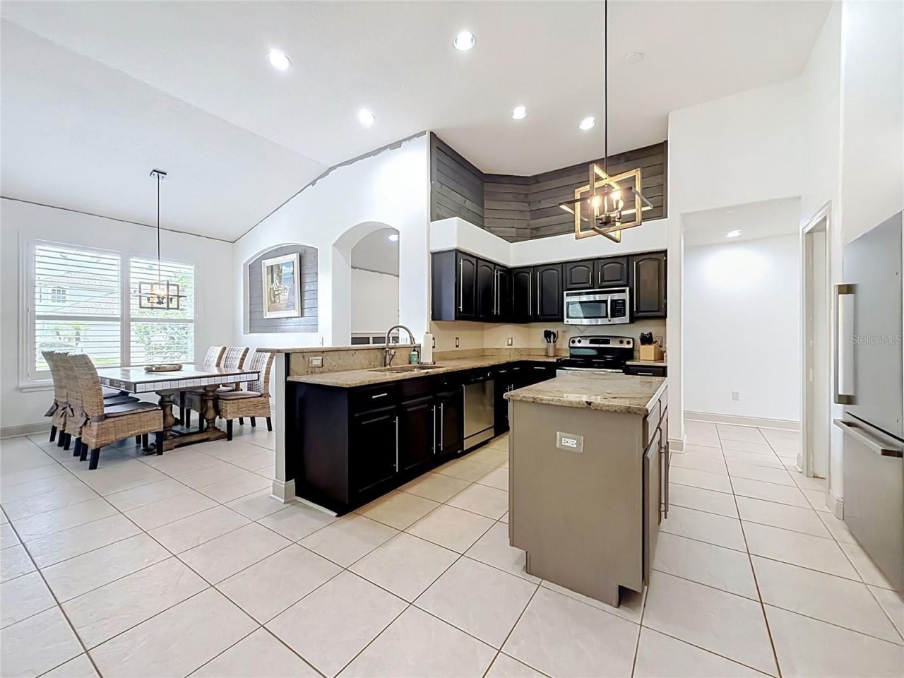 5846 Bent Grass Drive , Valrico, FL 33596 Photo
