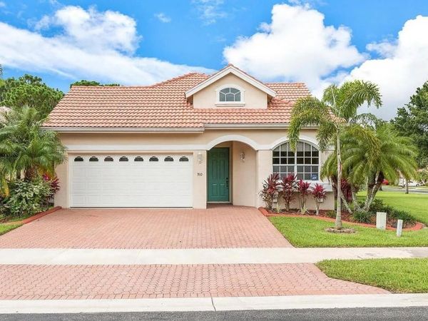 910 SW MUNJACK CIRCLE , PORT ST LUCIE, FL 34986