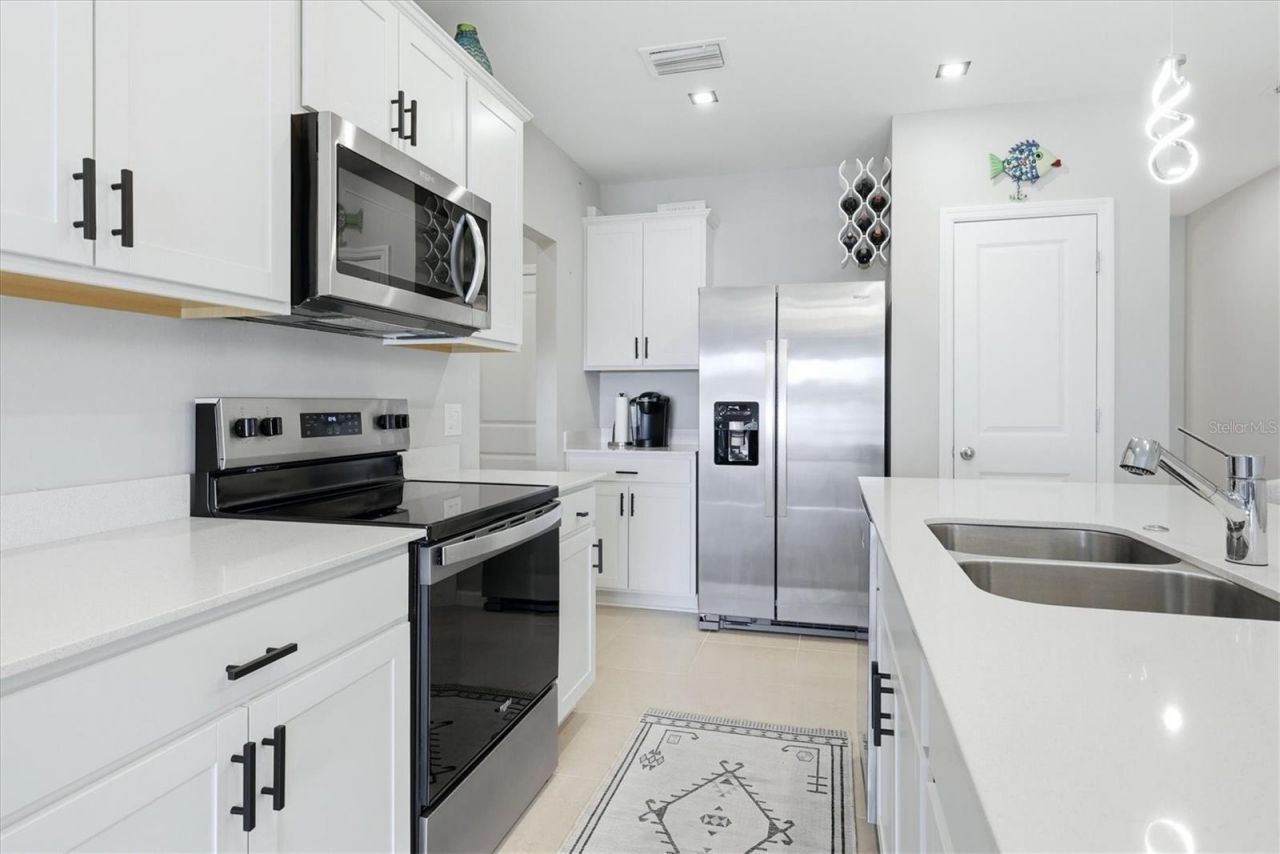 6340 Silverstar Drive, Sarasota, FL 34240 Photo