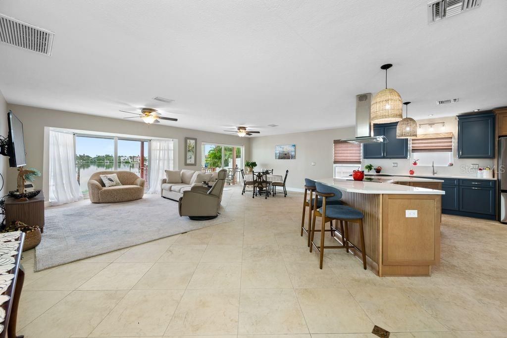 530 79th Street S, Saint Petersburg, FL 33707 Photo