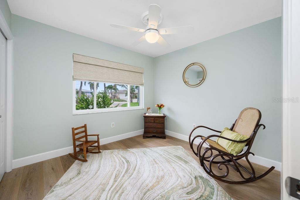 530 79th Street S, Saint Petersburg, FL 33707 Photo