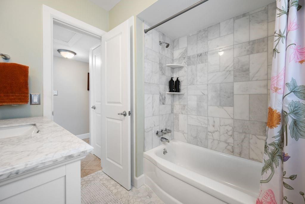 530 79th Street S, Saint Petersburg, FL 33707 Photo
