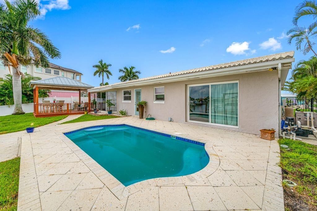 530 79th Street S, Saint Petersburg, FL 33707 Photo