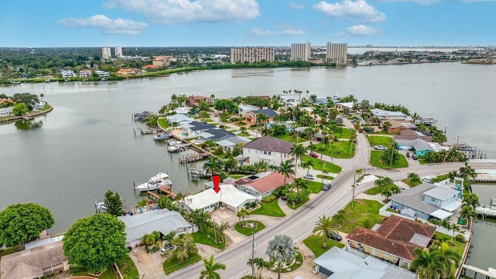 530 79th Street S, Saint Petersburg, FL 33707 Photo