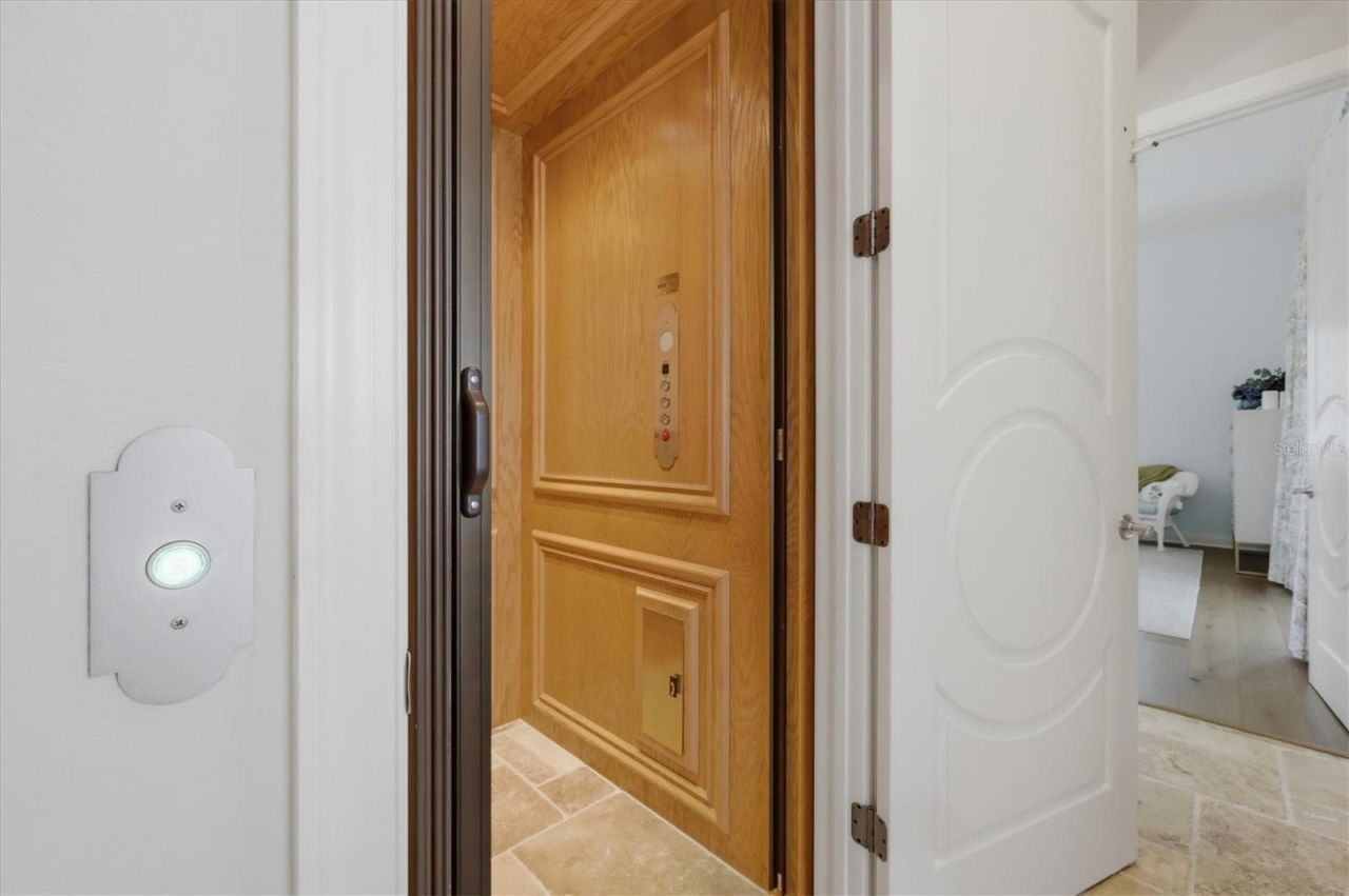 3360 Founders Club Drive, Sarasota, FL 34240 Photo