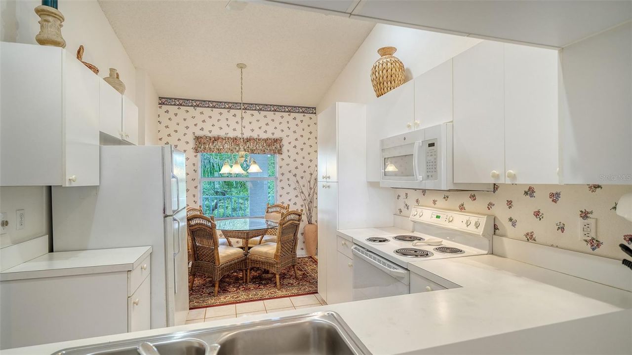 9330 Clubside Circle, Unit 3306, Sarasota, FL 34238 Photo