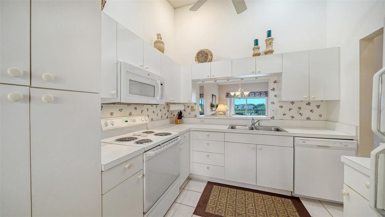9330 Clubside Circle, Unit 3306, Sarasota, FL 34238 Photo