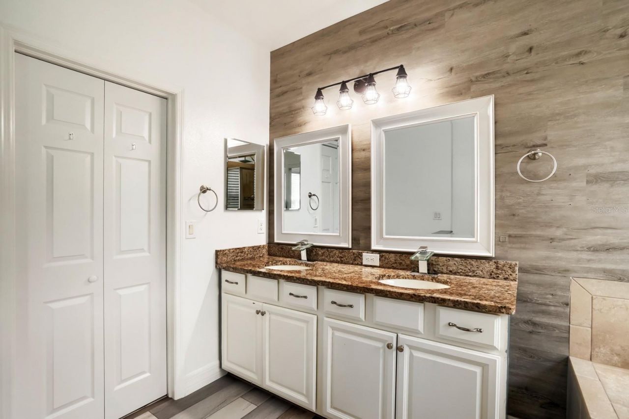 3951 Pacente Loop, Wesley Chapel, FL 33543 Photo