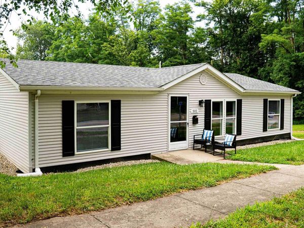 301 S Jefferson Street, Knightstown, IN 46148