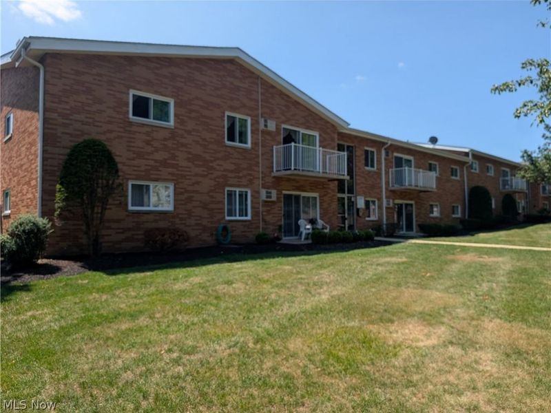 481 Tollis Parkway, Unit 170E, Broadview Heights, OH 44147 Photo 5