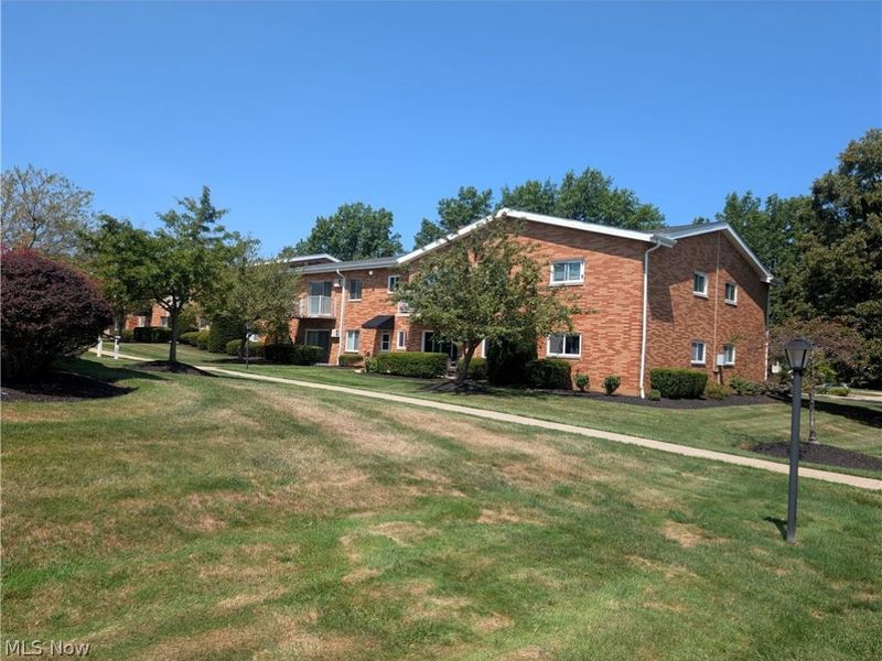 481 Tollis Parkway, Unit 170E, Broadview Heights, OH 44147 Photo 6