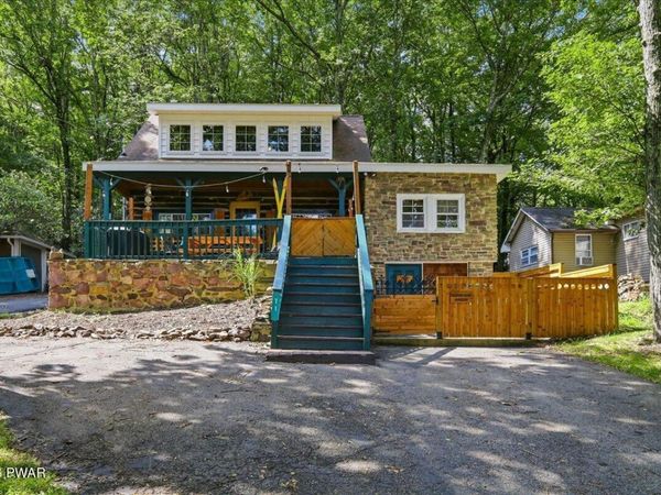 71 S Lake Drive, Lake Harmony, PA 18624