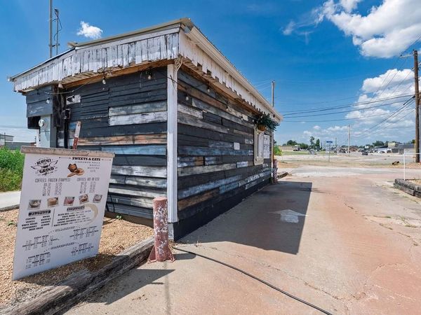 1836 N Kickapoo Avenue, Shawnee, OK 74804