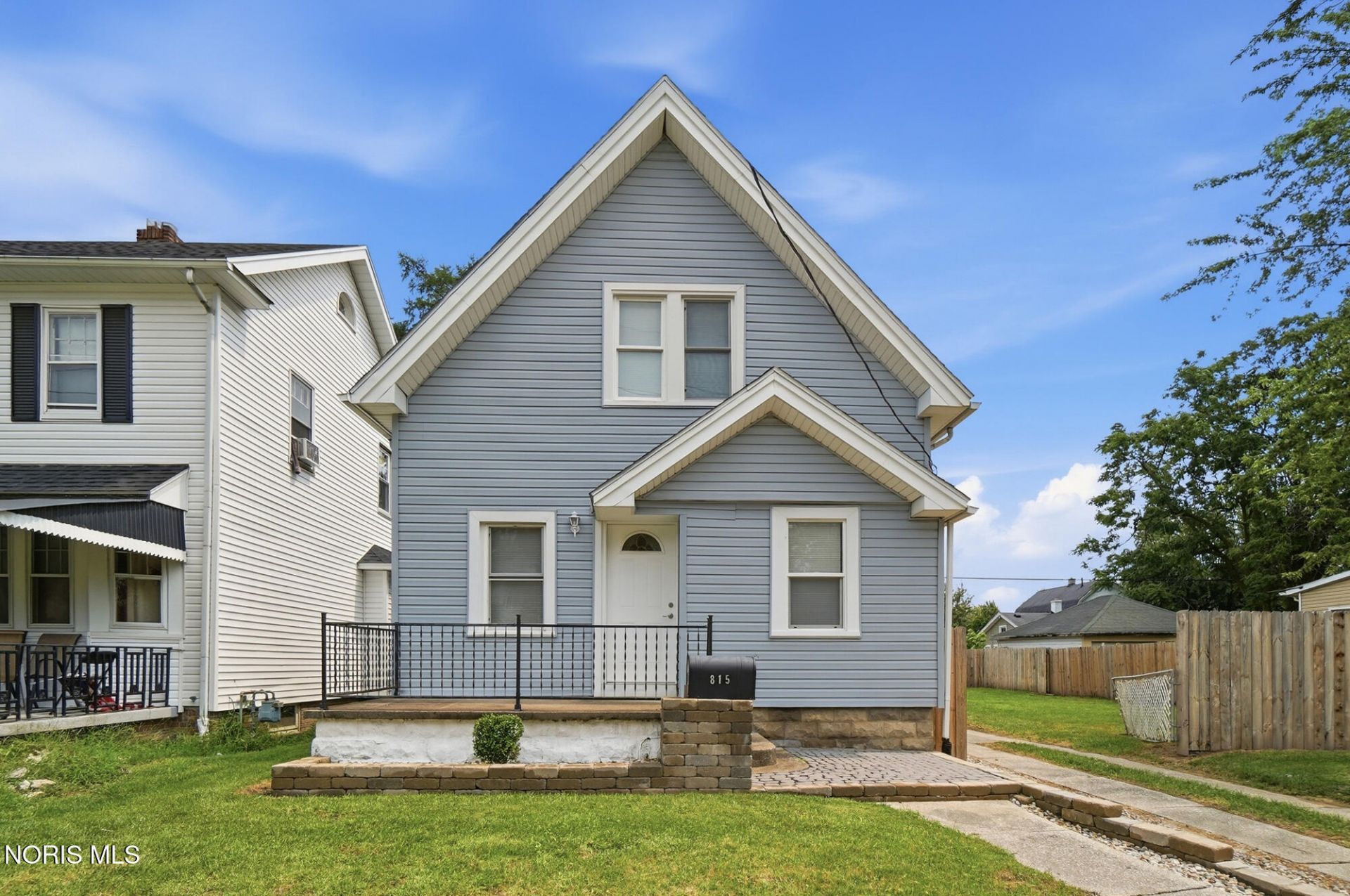 815 Woodsdale Avenue, Toledo, OH 43609 Main Photo