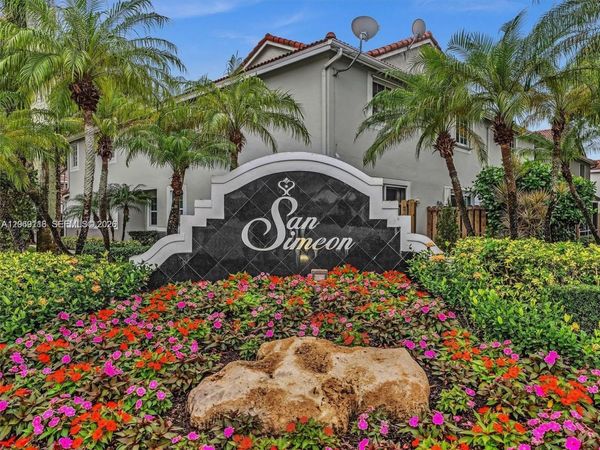 3905 San Simeon Ln , Weston, FL 33331