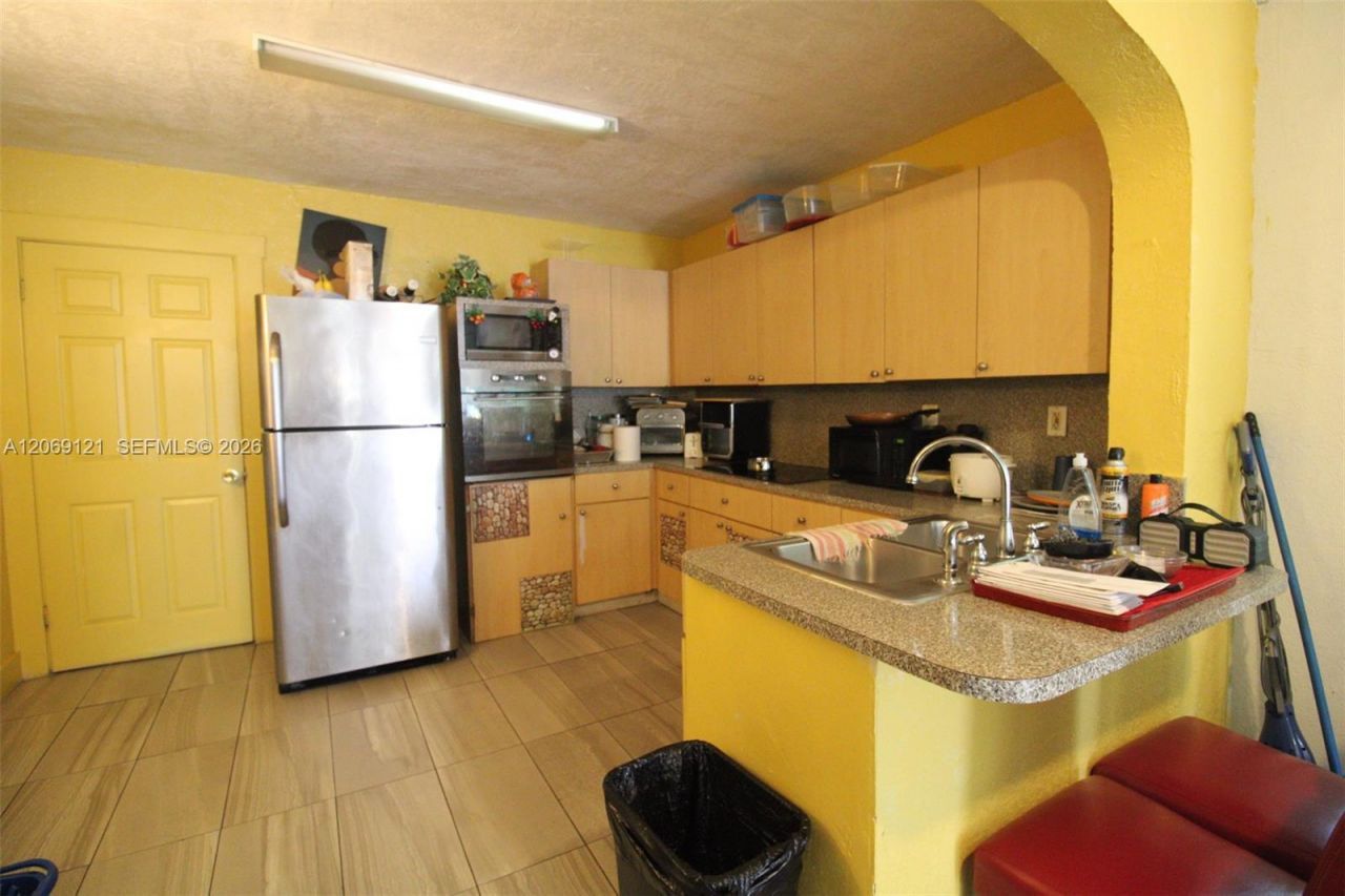 7010 NW 6th Ave, Miami, FL 33150 Photo
