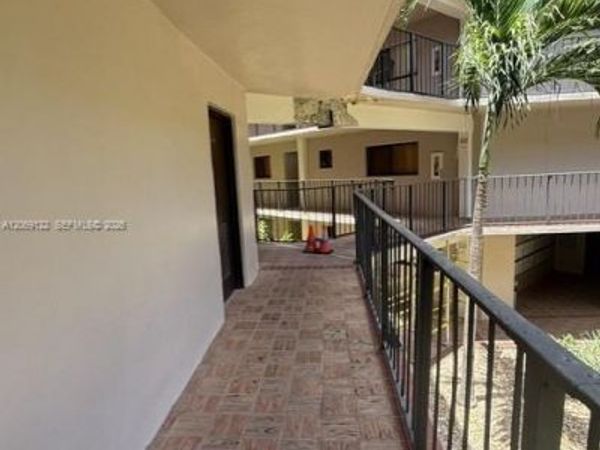 8420 SW 133rd Ave Rd, Unit 201, Miami, FL 33183