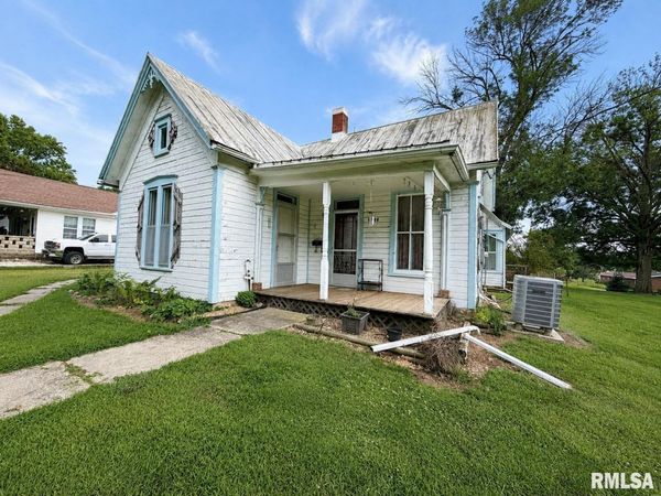 1328 Mortimer Street, Barry, IL 62312
