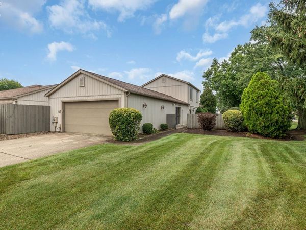 4812 Spruce Pine Way, North Ridgeville, OH 44039