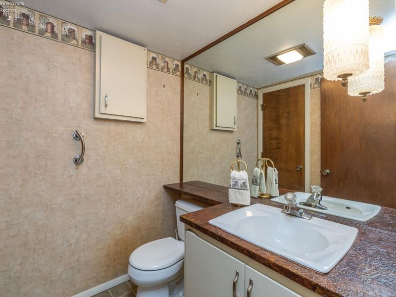 4812 Spruce Pine Way, North Ridgeville, OH 44039 Photo 17
