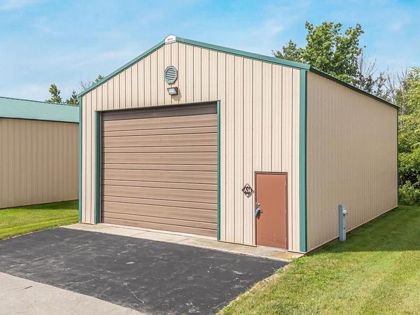 1094 FERNANDO DRIVE #A-14, Hobart, WI 54177