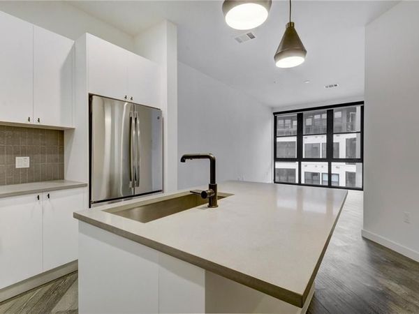 800 Embassy DR, Unit 511, Austin, TX 78702