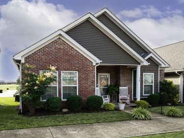 112 Mccowans Ferry Alley, Versailles, KY 40383