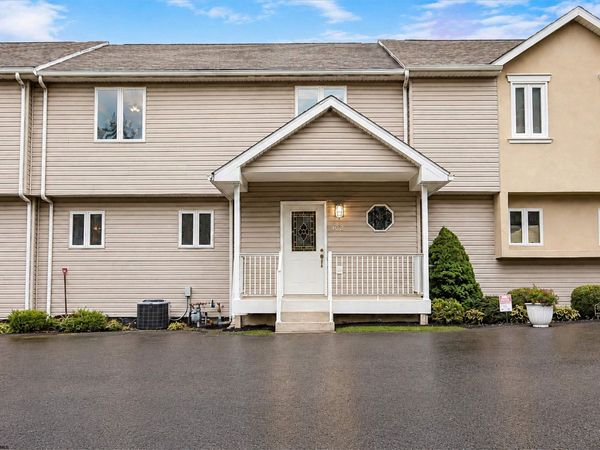 302 PIERPONT HEIGHTS Drive, Morgantown, WV 26508