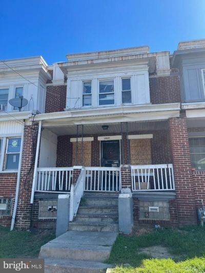 1037 MCDOWELL AVENUE , CHESTER, PA 19013