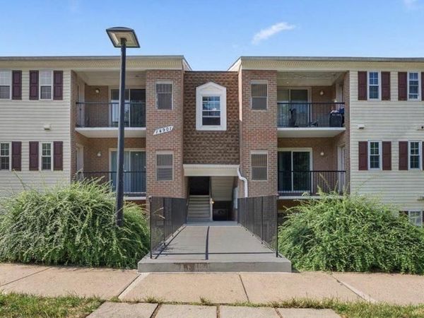 14901 RYDELL ROAD, Unit 101, CENTREVILLE, VA 20121