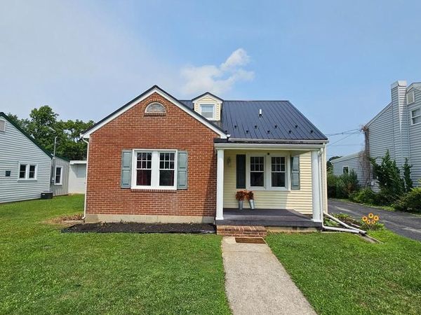 1137 STANLEY AVENUE, CHAMBERSBURG, PA 17201