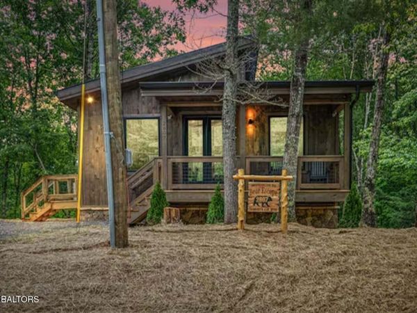 2807 Teaberry Hill Way , Sevierville, TN 37862