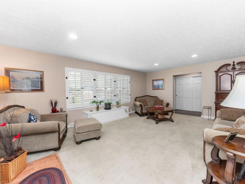 1725 Friendship Road, Aberdeen, OH 45101 Photo 11