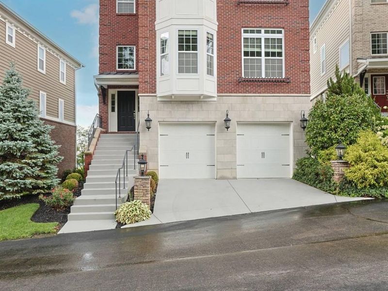 5349 Grand Vista Court, Cincinnati, OH 45227 Photo 2
