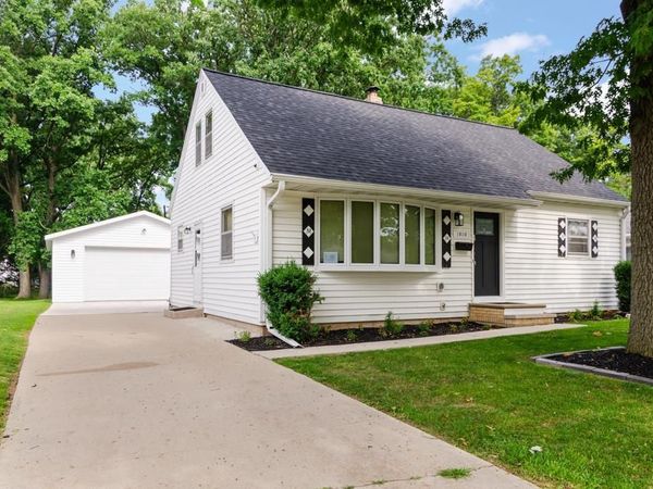 1810 14TH AVENUE, Green Bay, WI 54304